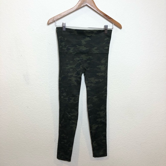 Spanx Camo Green Seamless High Waisted Leggings Size Medium NWT does not fit me - Picture 6 of 7